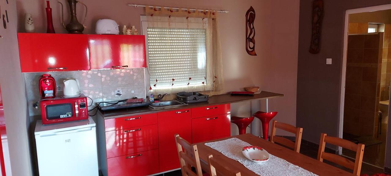Corner Apartman 5 Шиофок Экстерьер фото